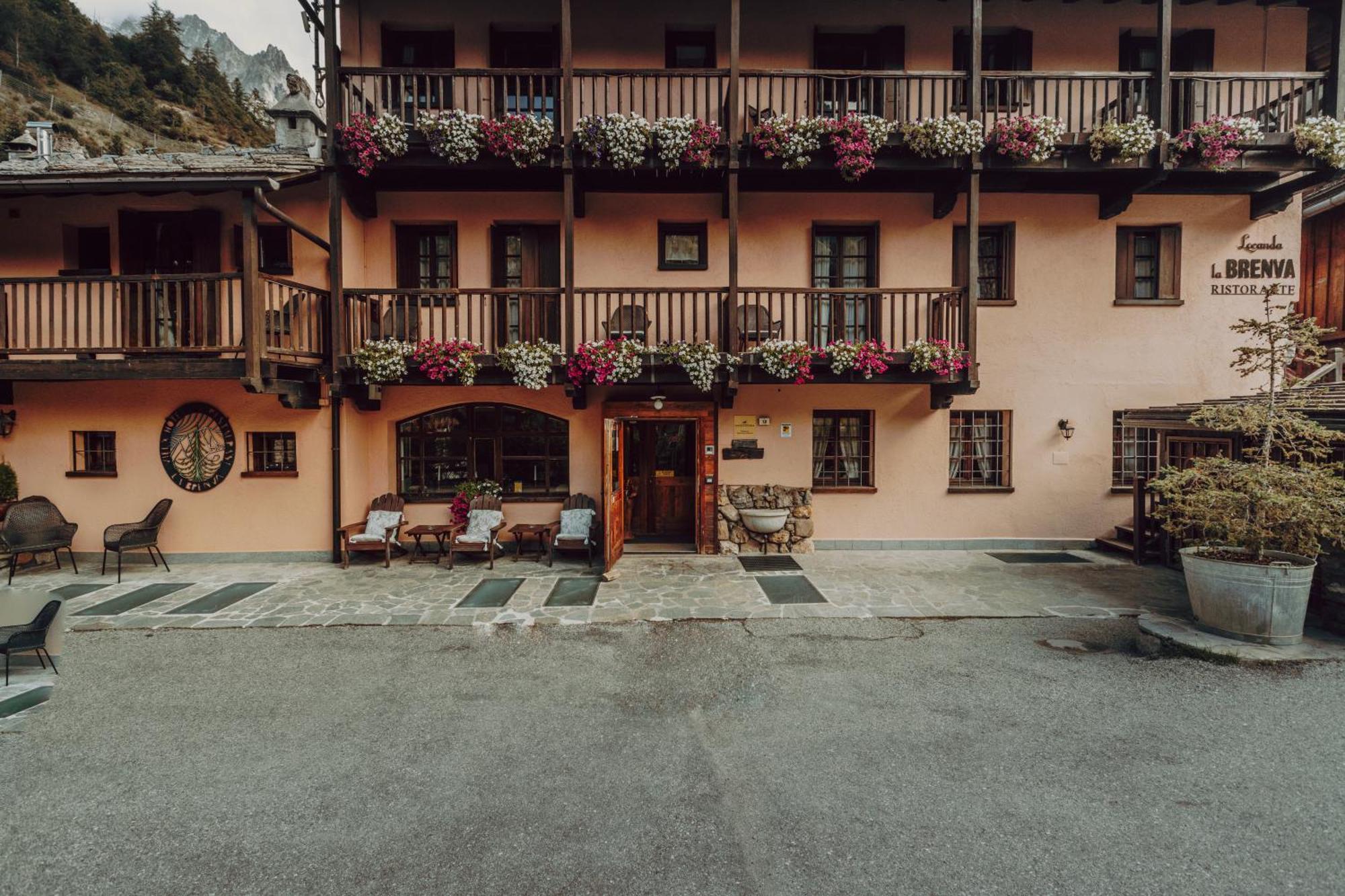 Locanda La Brenva - Estella Hotel Collection & Experience Курмайор Екстериор снимка