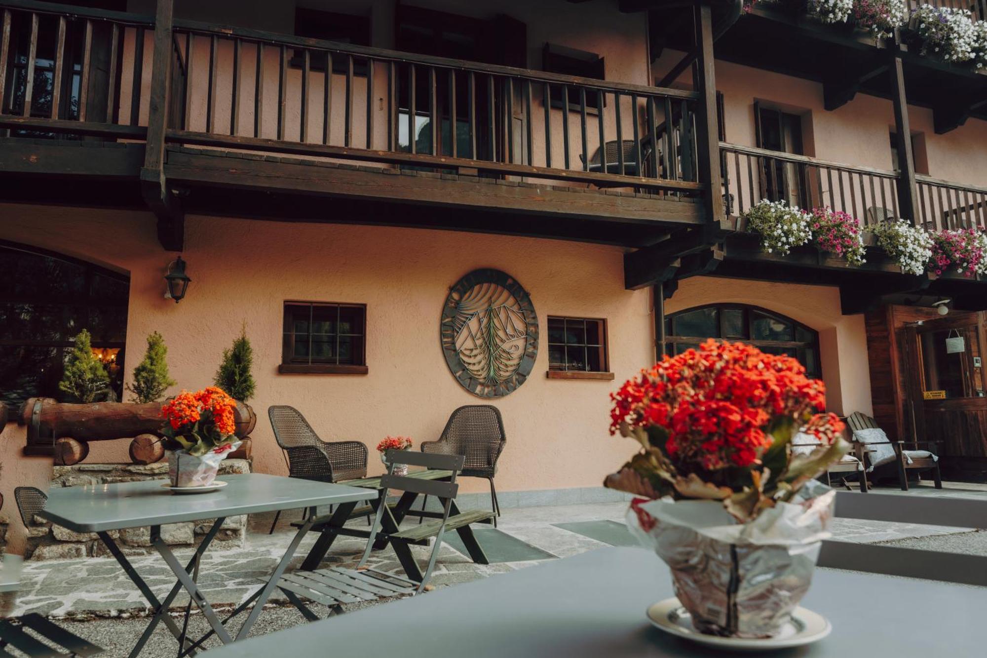 Locanda La Brenva - Estella Hotel Collection & Experience Курмайор Екстериор снимка